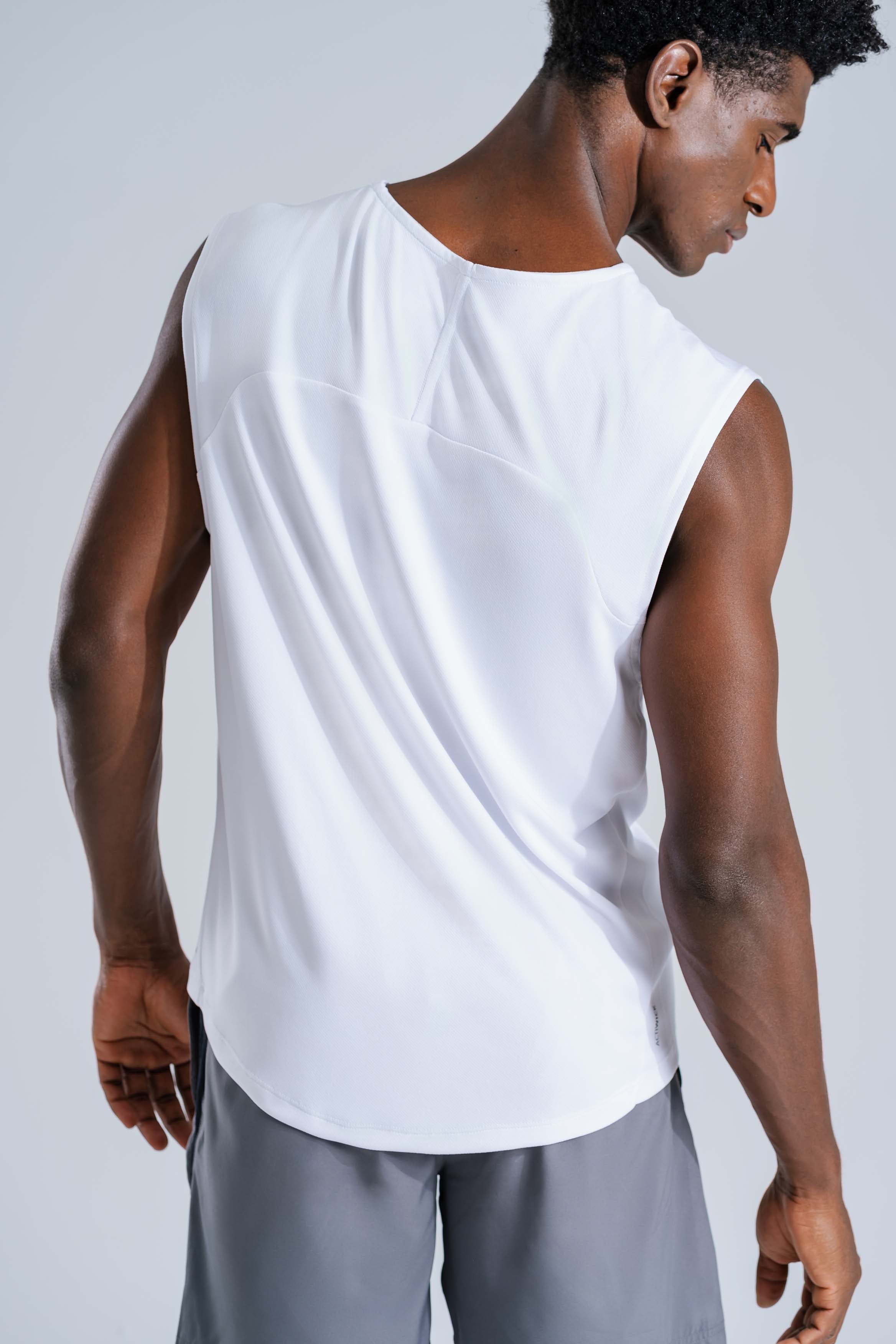 Sleeveless Basic Crew