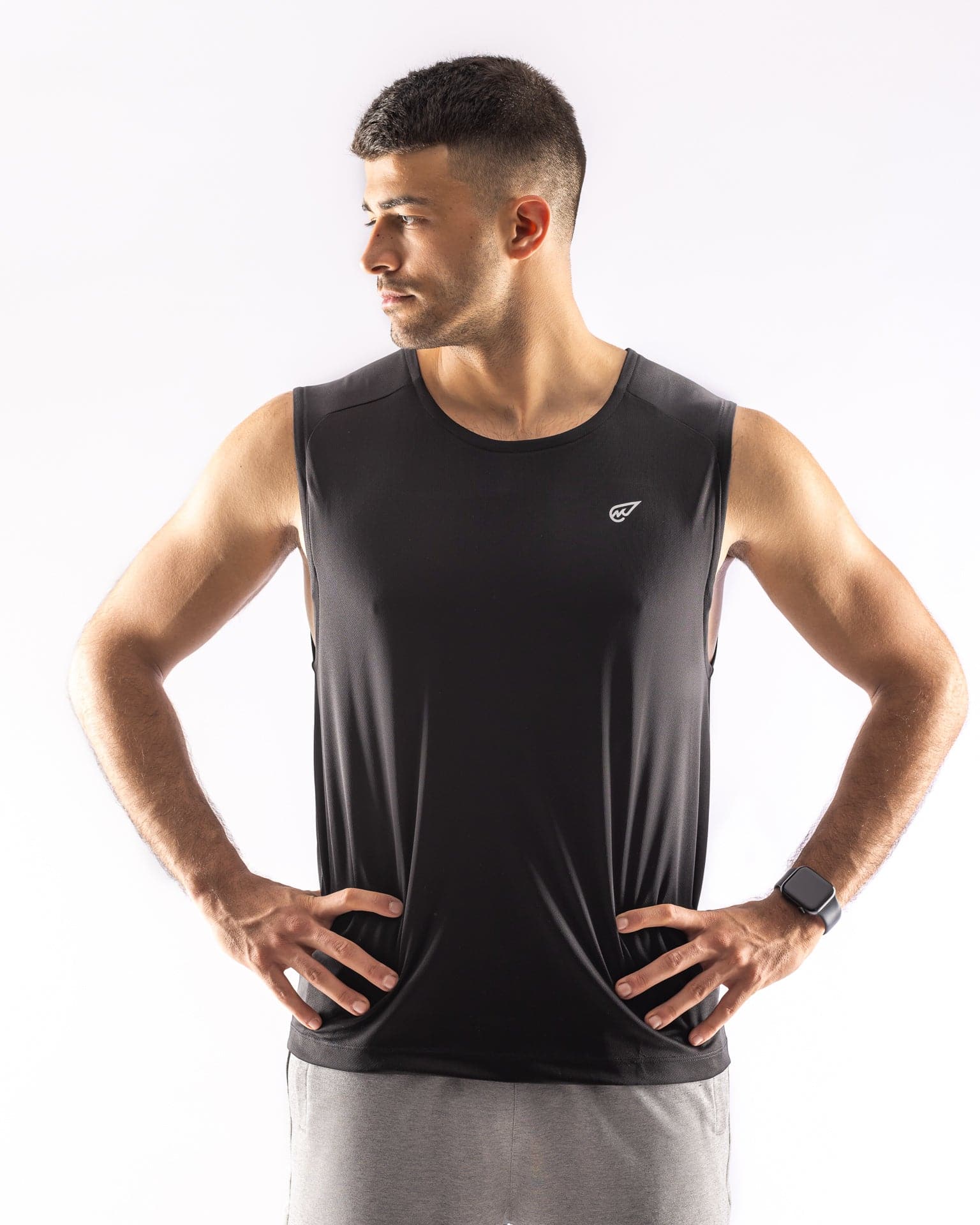 Sleeveless Basic Crew
